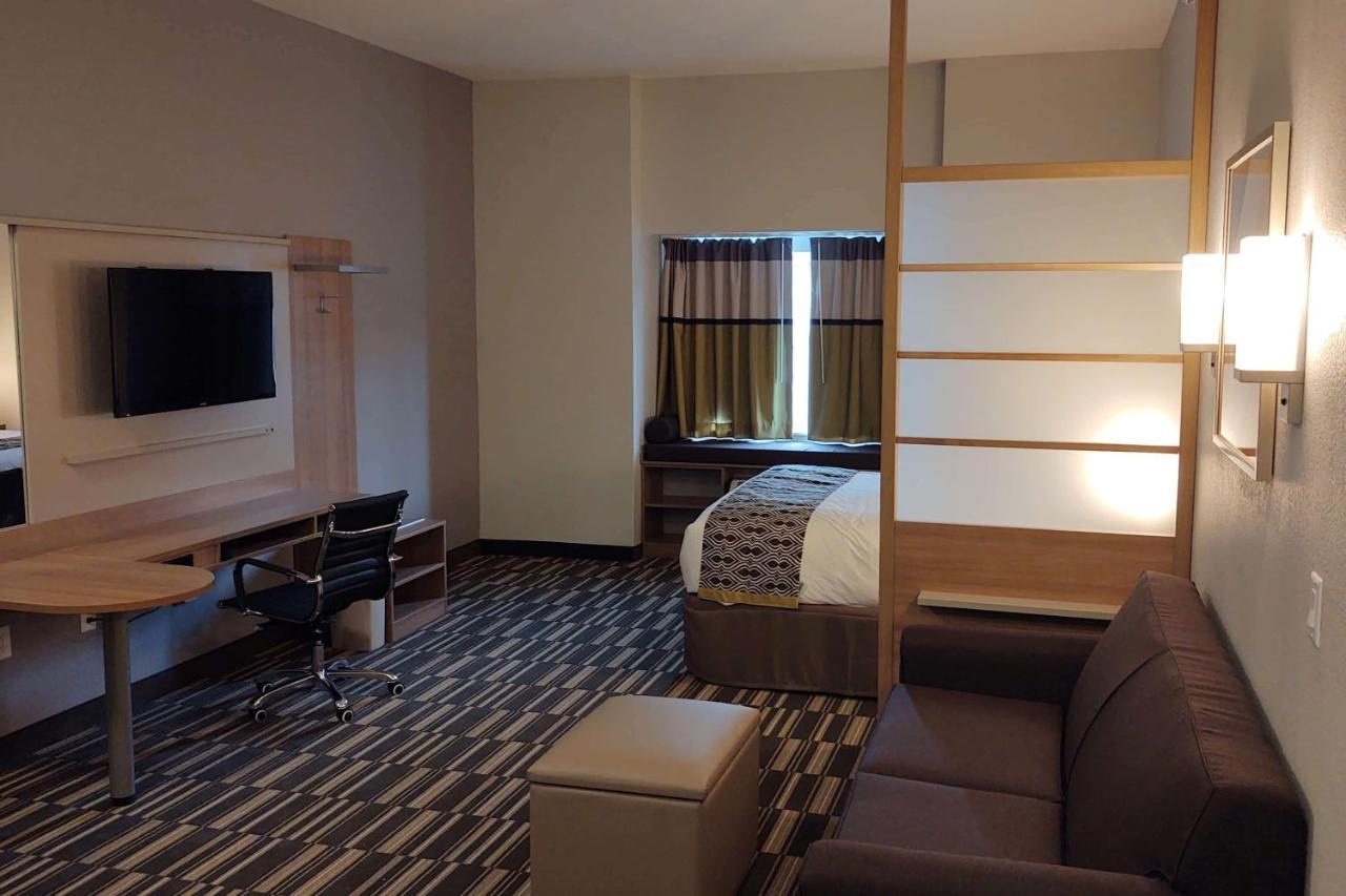 Microtel Inn & Suites By Wyndham Liberty Ne Kansas City Area Exterior foto